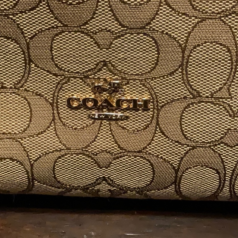 Coach Brown & Tan Signature Logo Shoulder Purse with extending strap   - Picture 8 of 12